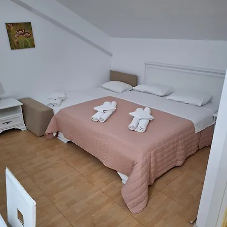 Apartmani P&M Teodo Esterno foto